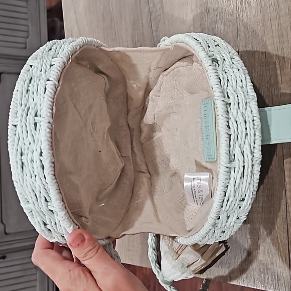 Mia & tess sea glass green round rattan purse - Picture 7 of 11